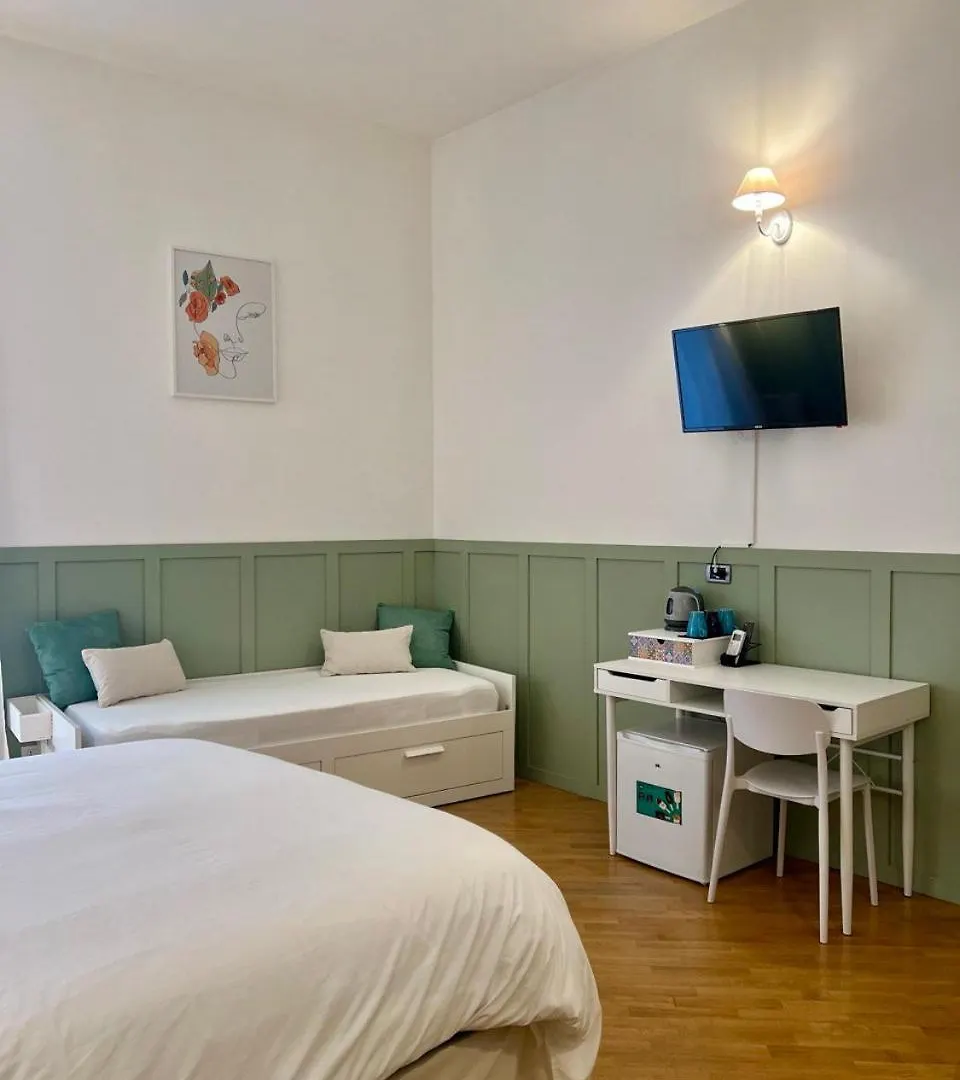 Guest house Sant'Eligio Apartments & Rooms Palermo Italy
