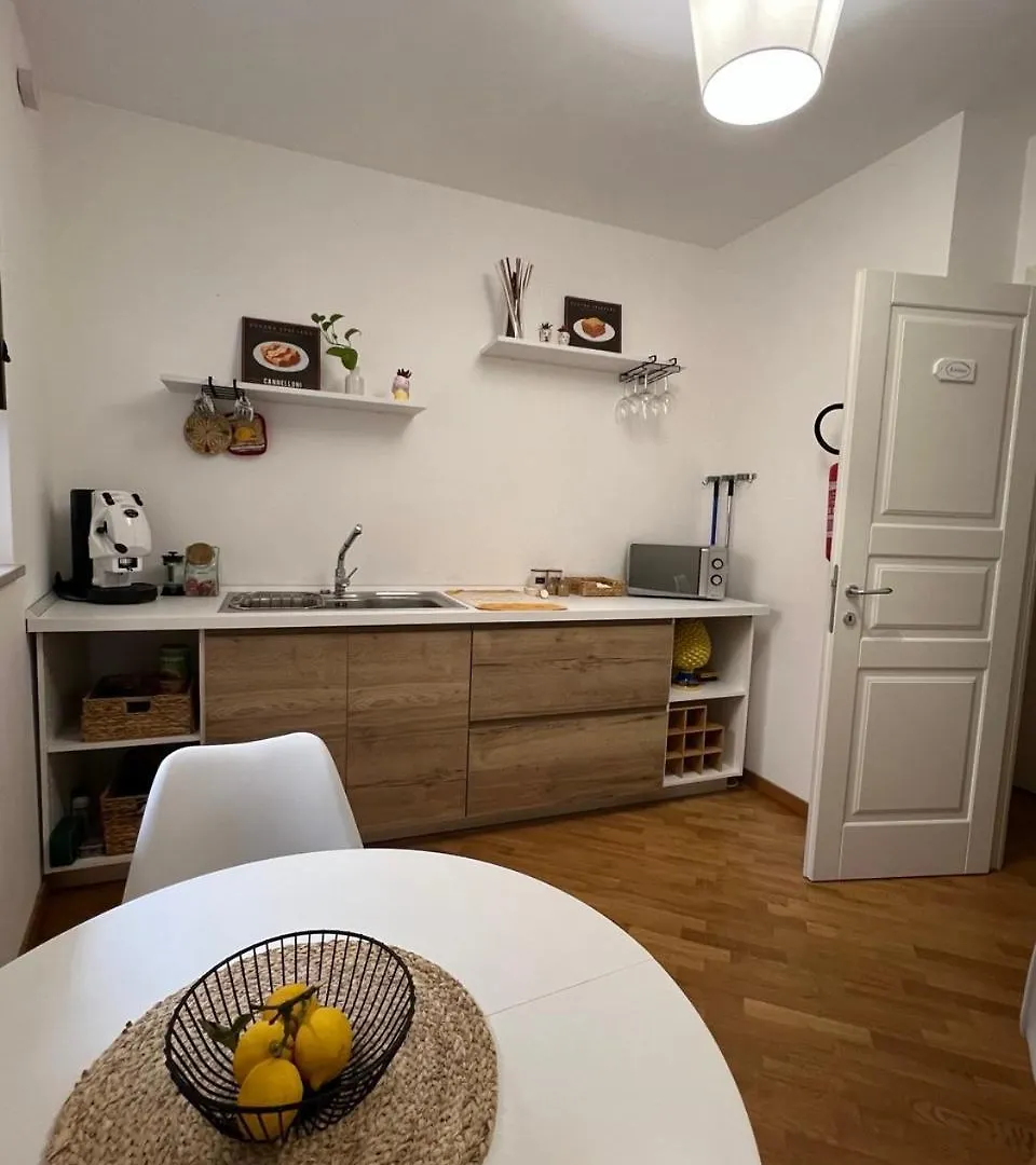 Sant'Eligio Apartments & Rooms Palermo Guest house