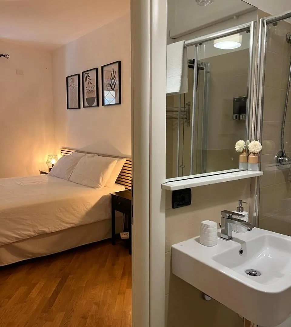 Guest house Sant'Eligio Apartments & Rooms Palermo
